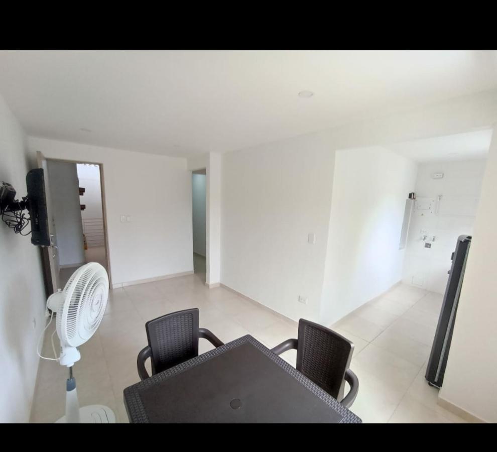 Apartamento Nuevo A Una Cuadra Del Rodadero Gaira Bagian luar foto