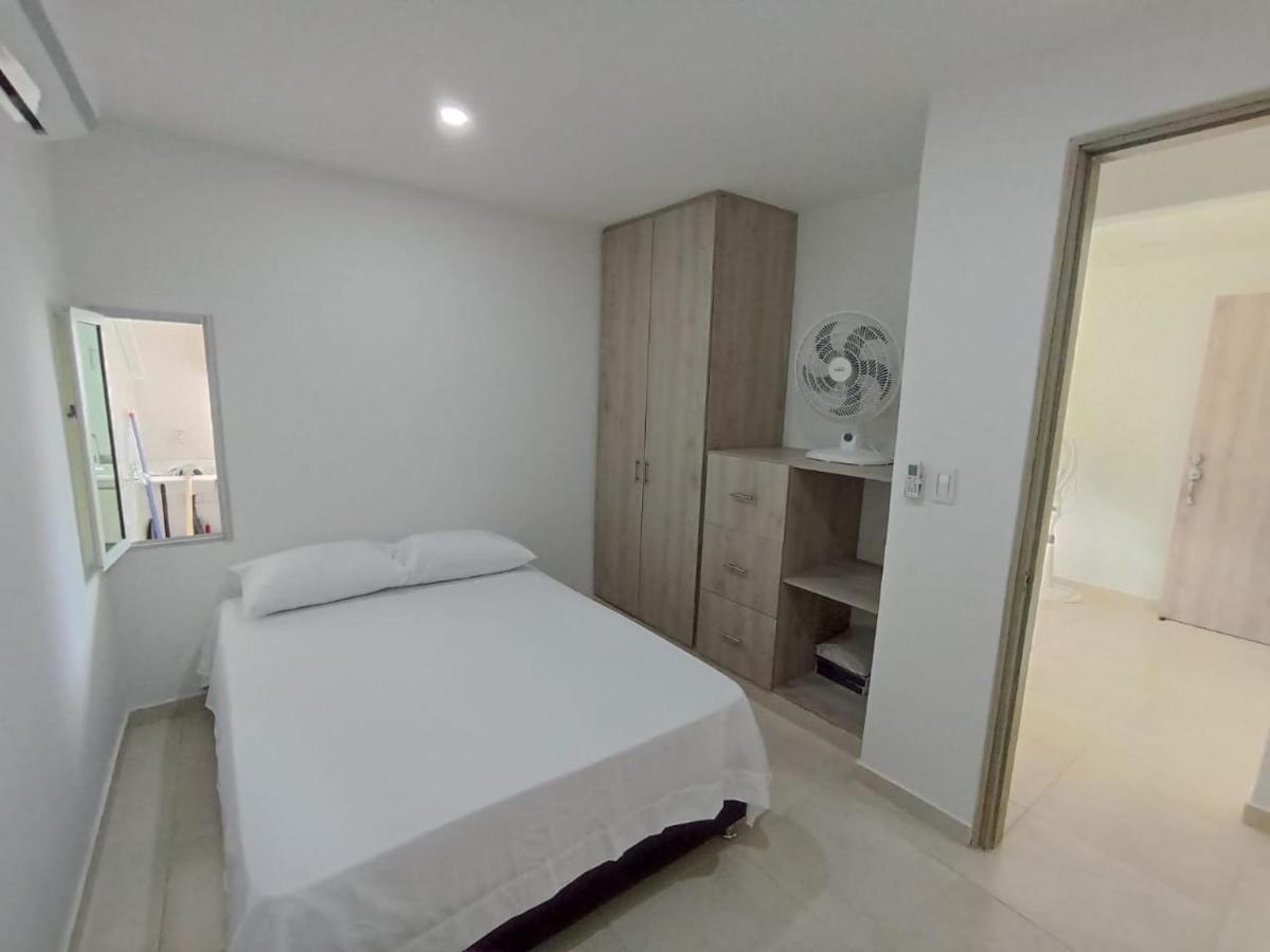 Apartamento Nuevo A Una Cuadra Del Rodadero Gaira Bagian luar foto